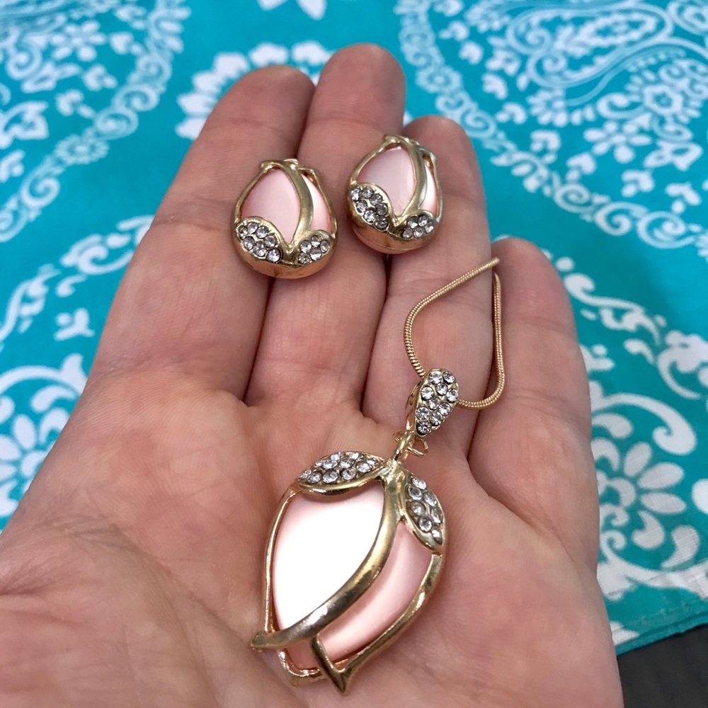 NEW!💙💎🌷PINK TULIP!🌷💎💙🌷GORGEOUS GOLDEN SET🌷 - Picture 3 of 8